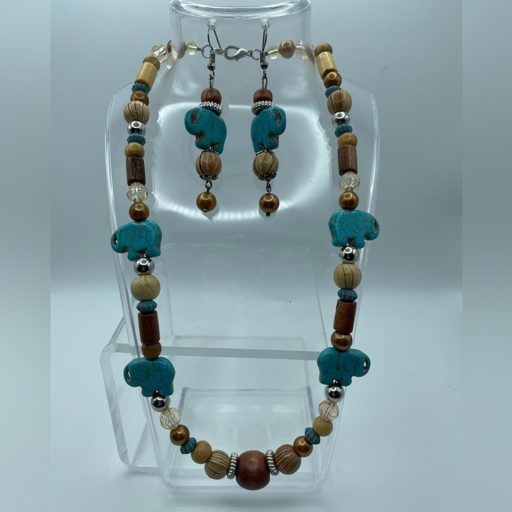 Elephant, necklace and earring, set wood beads and turquoise